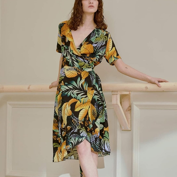 Pintage Dresses & Skirts - Tropical Wrap Dress